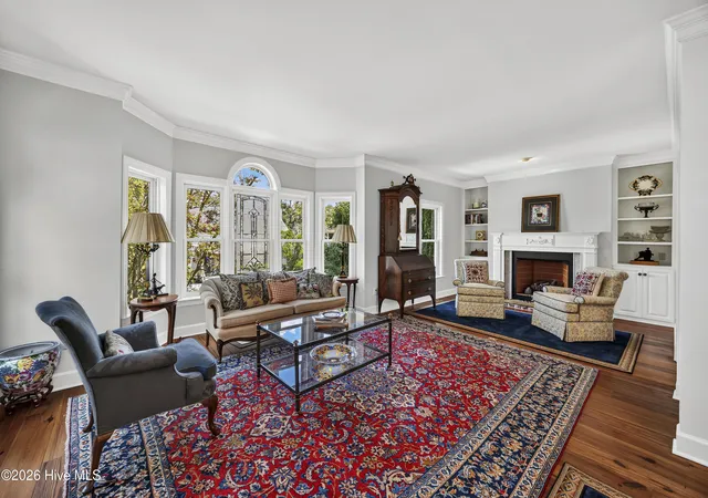 Photo 4 of Townhouse for sale at 38 Harleston Pl, Charleston, SC 29401 | MLS# 100601975 | Listing updated on 2026-09-10