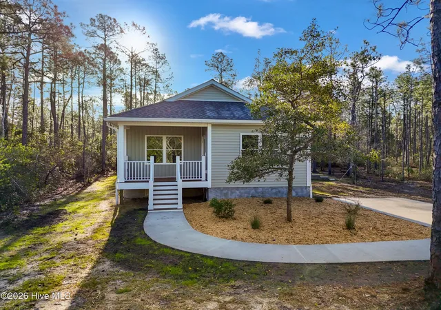 Photo 2 of Single family home for sale at 356 Drayton Rd, Southport, NC 28461 | MLS# 100601251 | Listing updated on 2026-09-06