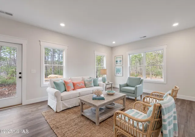Photo 4 of Single family home for sale at 356 Drayton Rd, Southport, NC 28461 | MLS# 100601251 | Listing updated on 2026-09-06