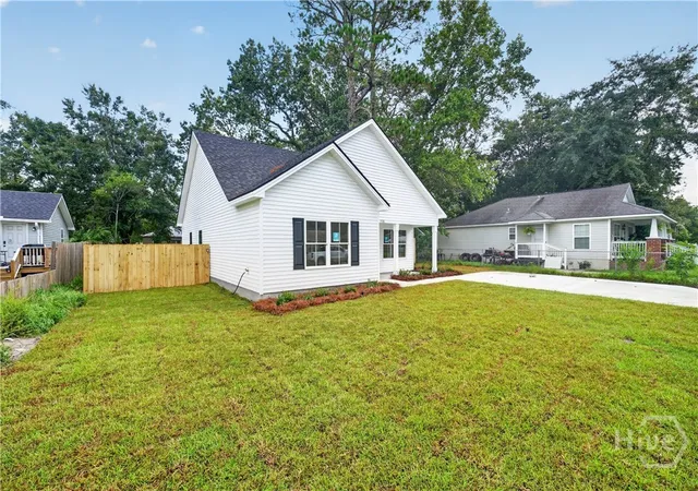Photo 2 of Single family home for sale at 1126 E 56 Street, Savannah, GA 31404 | MLS# SA364485 | Listing updated on 2026-10-15