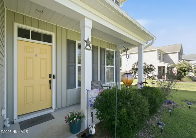 Photo 3 of Single family home for sale at 261 Bronze Dr, Rocky Point, NC 28457 | MLS# 100600630 | Listing updated on 2026-09-15