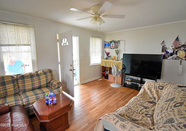 Photo 3 of Single family home for sale at 1106 Newton Dr, New Bern, NC 28560 | MLS# 100600450 | Listing updated on 2026-09-02