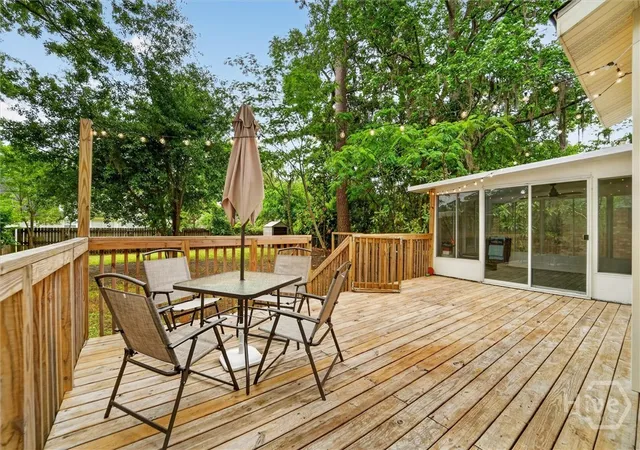 Photo 3 of Single family home for sale at 23 E Deerwood Rd, Savannah, GA 31410 | MLS# SA355075 | Listing updated on 2026-09-10