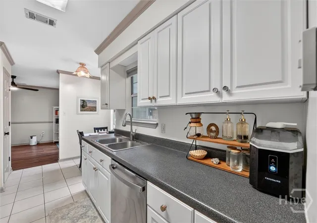 Photo 3 of Single family home for sale at 23 E Deerwood Rd, Savannah, GA 31410 | MLS# SA355075 | Listing updated on 2026-09-10