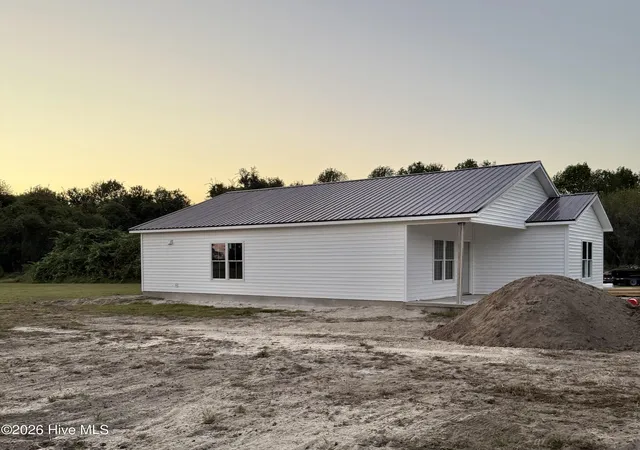 Photo 2 of Single family home for sale at 1355 Roosevelt Spain Rd, Greenville, NC 27834 | MLS# 100611139 | Listing updated on 2026-10-19