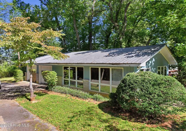 Photo 2 of Single family home for sale at 159 Cherry St, Murphy, NC 28906 | MLS# 100603393 | Listing updated on 2026-09-14