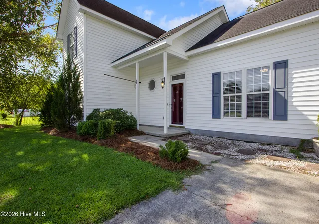 Photo 3 of Single family home for sale at 2026 Longview Dr, Greenville, NC 27858 | MLS# 100601373 | Listing updated on 2026-09-22