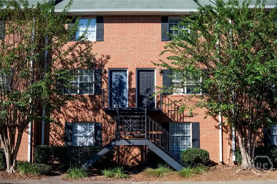 Listing Photo 1 - Condo for sale in 2165 S Milledge Ave located at 2165 S Milledge Ave, Athens, GA 30605 - Unit #E6