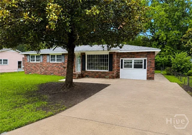 Photo 2 of Single family home for sale at 129 Belknap Rd, Goose Creek, SC 29445 | MLS# SA363667 | Listing updated on 2026-09-10