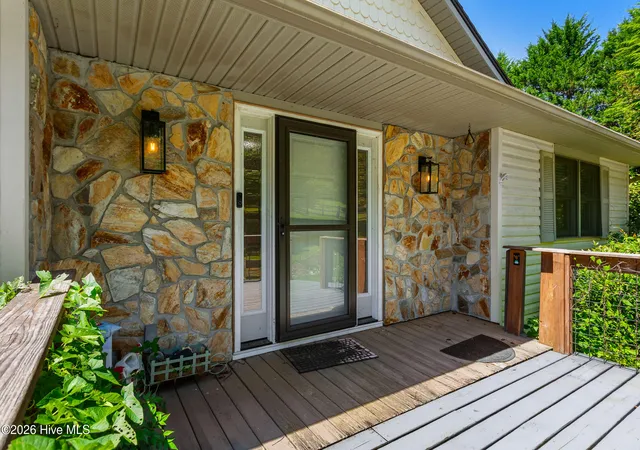 Photo 3 of Single family home for sale at 11 Turkey Trl, Warne, NC 28909 | MLS# 100601197 | Listing updated on 2026-10-13