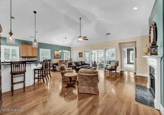 Photo 4 of Single family home for sale at 5208 Lone Eagle Ct, Wilmington, NC 28409 | MLS# 100602333 | Listing updated on 2026-09-18
