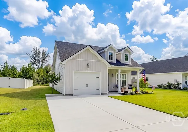 Photo 1 of Single family home for sale at 118 Cravey Ln, Rincon, GA 31326 | MLS# SA365593 | Listing updated on 2026-10-17
