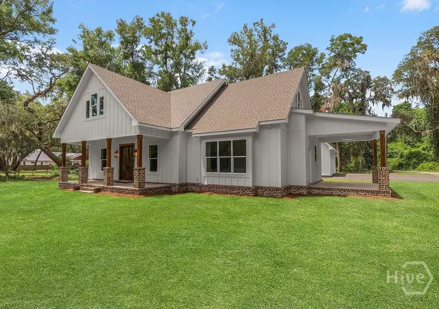 Photo 1 of Single family home for sale at 519 Mcintosh Rd, Darien, GA 31305 | MLS# SA364388 | Listing updated on 2026-09-13