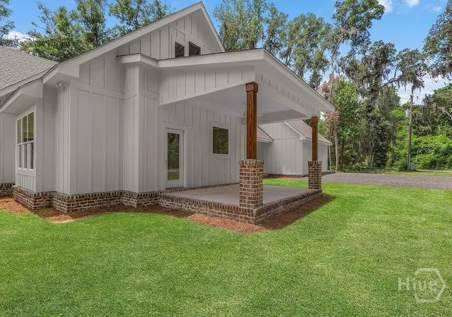 Photo 4 of Single family home for sale at 519 Mcintosh Rd, Darien, GA 31305 | MLS# SA364388 | Listing updated on 2026-09-13