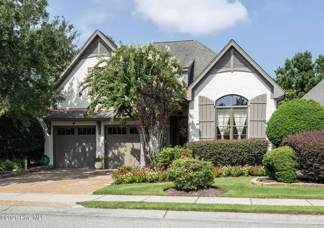 Photo 1 of Single family home for sale at 601 Bedminister Ln, Wilmington, NC 28405 | MLS# 100601807 | Listing updated on 2026-09-07