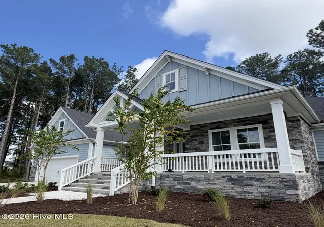 Photo 3 of Single family home for sale at 394 Autumn Pheasant Loop Nw, Calabash, NC 28467 | MLS# 100542321 | Listing updated on 2026-09-17