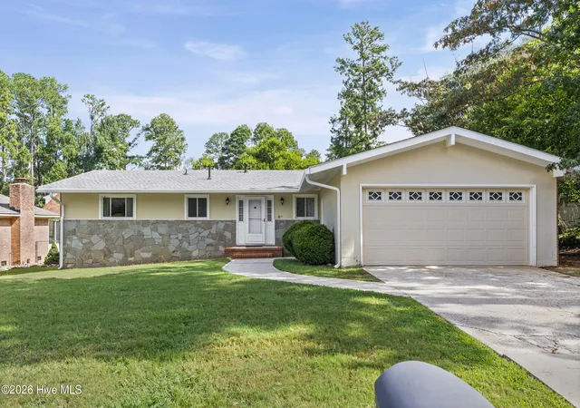 Photo 2 of Single family home for sale at 306 E Wynngate Dr, Augusta, GA 30907 | MLS# 100601752 | Listing updated on 2026-09-09