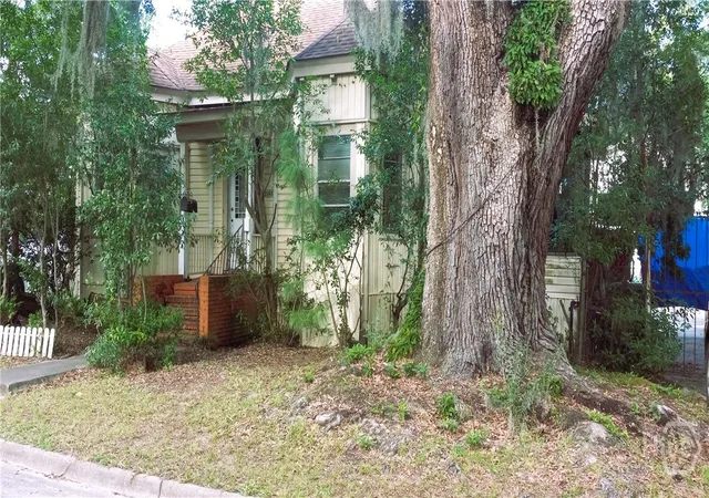 Photo 3 of Single family home for sale at 2142 Alaska St, Savannah, GA 31404 | MLS# SA366383 | Listing updated on 2026-10-13
