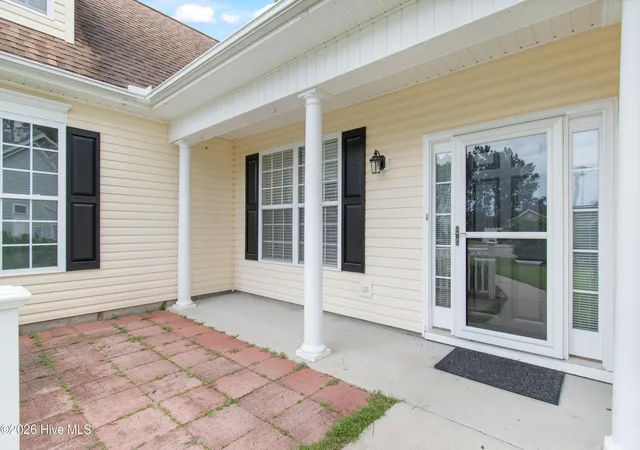 Photo 3 of Single family home for sale at 709 E Pipers Glen, Shallotte, NC 28470 | MLS# 100600551 | Listing updated on 2026-09-21