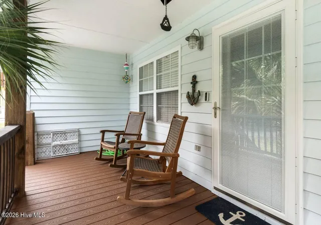 Photo 3 of Single family home for sale at 303 Osprey Ridge Ct, Emerald Isle, NC 28594 | MLS# 100603371 | Listing updated on 2026-09-19