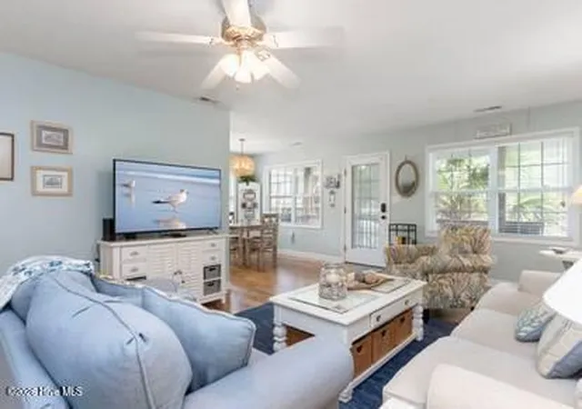 Photo 3 of Single family home for sale at 303 Osprey Ridge Ct, Emerald Isle, NC 28594 | MLS# 100603371 | Listing updated on 2026-09-19