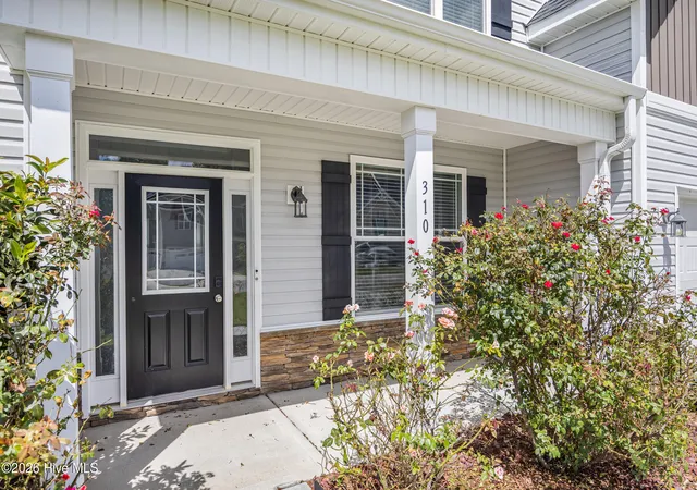 Photo 4 of Single family home for sale at 310 Bear Run, Jacksonville, NC 28540 | MLS# 100603341 | Listing updated on 2026-09-16