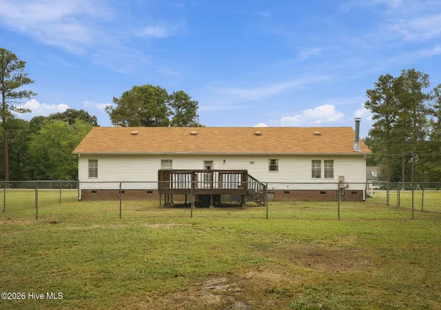 Photo 4 of Single family home for sale at 1475 Pocosin Rd, Winterville, NC 28590 | MLS# 100610630 | Listing updated on 2026-10-29