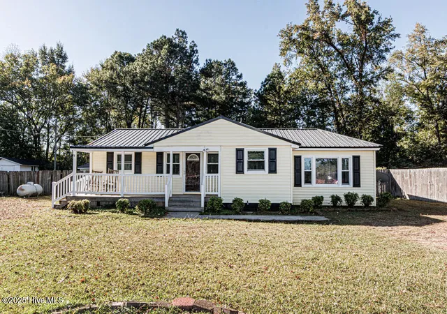 Photo 2 of Single family home for sale at 2148 Acorn Hl Rd, Tarboro, NC 27886 | MLS# 100609686 | Listing updated on 2026-10-11