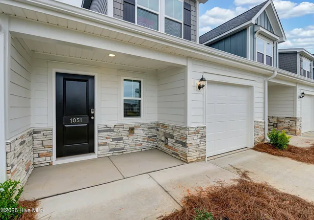 Photo 3 of Townhouse for sale at 1070 Tabor Pl, Aiken, SC 29801 | MLS# 100603080 | Listing updated on 2026-09-11
