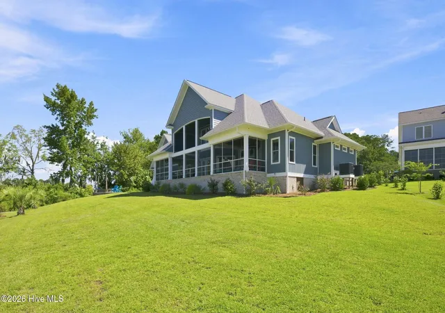 Photo 4 of Single family home for sale at 248 Highwood Ln, New Bern, NC 28562 | MLS# 100595080 | Listing updated on 2026-09-18