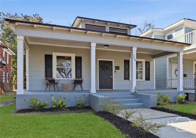 Photo 1 of Single family home for sale at 1209 E Anderson St, Savannah, GA 31404 | MLS# SA348744 | Listing updated on 2026-09-10