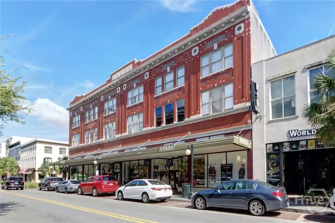 Listing Photo 2 - Condo for sale in 122 W Broughton St located at 122 W Broughton St, Savannah, GA 31401 - Unit #204