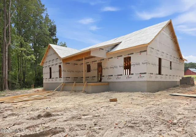 Photo 3 of Single family home for sale at 145 Barber Rd, Carthage, NC 28327 | MLS# 100602364 | Listing updated on 2026-09-21