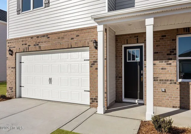 Photo 3 of Single family home for sale at 4012 Montford Dr, New Bern, NC 28562 | MLS# 100580316 | Listing updated on 2026-09-20