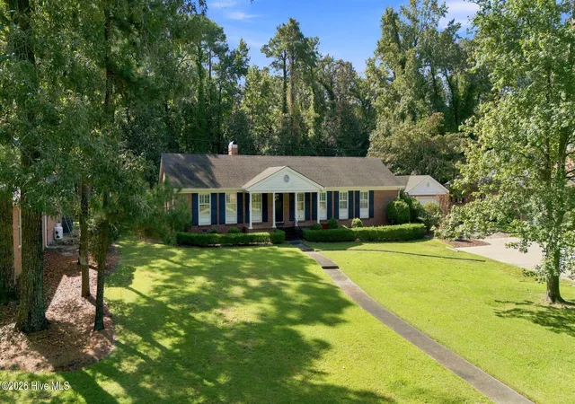 Photo 1 of Single family home for sale at 3601 Wedgewood Dr, Trent Woods, NC 28562 | MLS# 100602719 | Listing updated on 2026-09-17