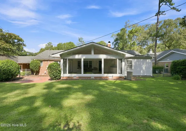 Photo 2 of Single family home for sale at 3601 Wedgewood Dr, Trent Woods, NC 28562 | MLS# 100602719 | Listing updated on 2026-09-17