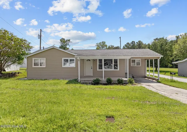 Photo 1 of Single family home for sale at 633 Haws Run Rd, Jacksonville, NC 28540 | MLS# 100602614 | Listing updated on 2026-09-15