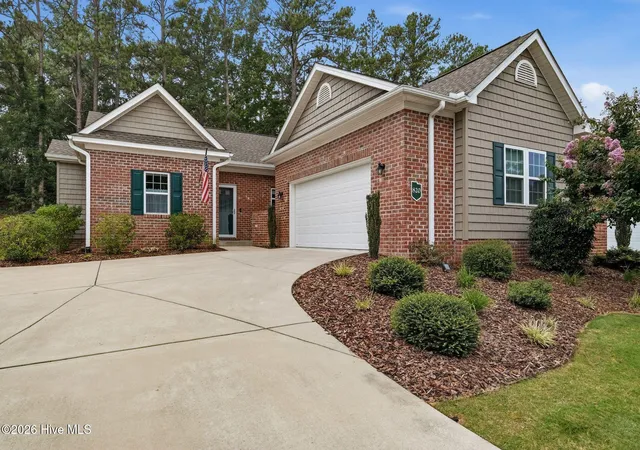 Photo 1 of Townhouse for sale at 820 Lighthorse Cir, Aberdeen, NC 28315 | MLS# 100600740 | Listing updated on 2026-09-05