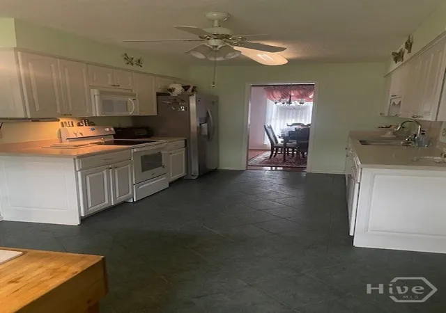 Photo 3 of Single family home for sale at 7 Fallowfield Dr, Savannah, GA 31406 | MLS# SA359099 | Listing updated on 2026-09-11