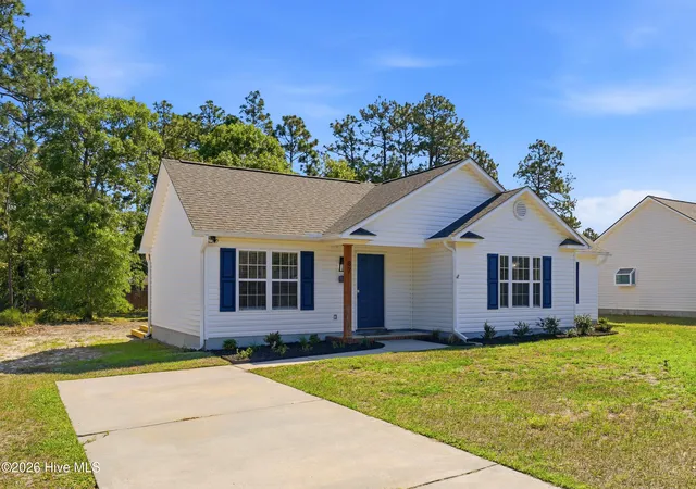 Photo 2 of Single family home for sale at 87 S High Point Rd, Southport, NC 28461 | MLS# 100580193 | Listing updated on 2026-09-12