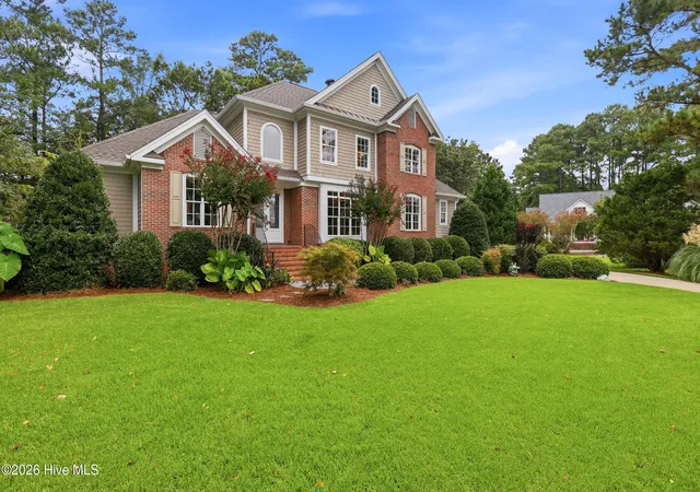 Photo 2 of Single family home for sale at 8709 Lake Nona Dr, Wilmington, NC 28411 | MLS# 100600632 | Listing updated on 2026-09-14