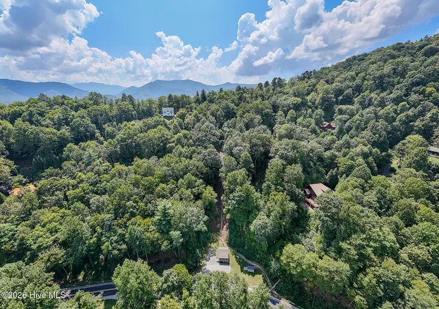 Photo 3 of Single family home for sale at 3807 Fontana Rd, Fontana Dam, NC 28733 | MLS# 100601985 | Listing updated on 2026-09-11