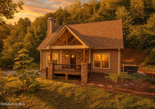 Photo 3 of Single family home for sale at 13 Cullsiah Cvs Rd, Robbinsville, NC 28771 | MLS# 100602881 | Listing updated on 2026-09-11