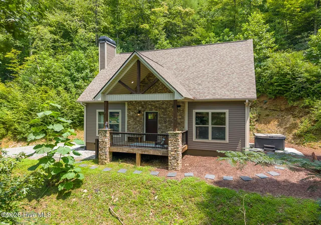 Photo 3 of Single family home for sale at 13 Cullsiah Cvs Rd, Robbinsville, NC 28771 | MLS# 100602881 | Listing updated on 2026-10-15