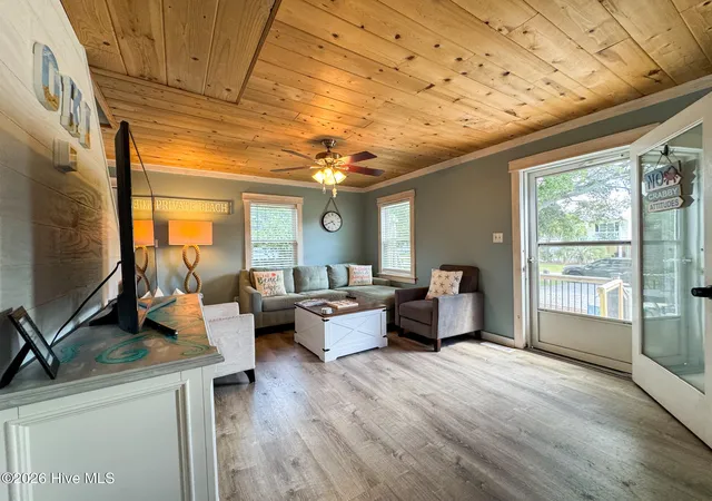 Photo 3 of Single family home for sale at 135 Ne 34th Street, Oak Island, NC 28465 | MLS# 100602221 | Listing updated on 2026-10-05