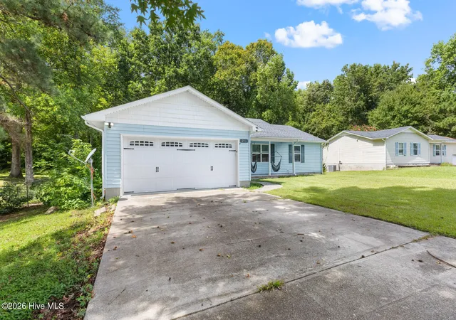 Photo 3 of Single family home for sale at 216 S Creek Dr, Jacksonville, NC 28540 | MLS# 100602758 | Listing updated on 2026-09-11