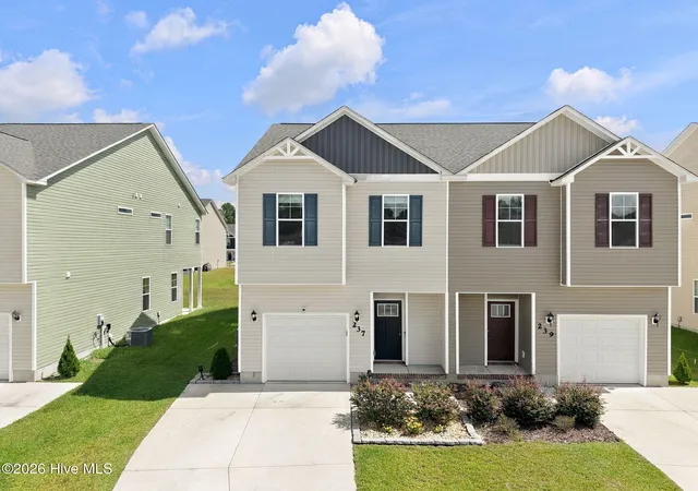 Photo 2 of Townhouse for sale at 237 Shallowbag Bay Ln, Jacksonville, NC 28546 | MLS# 100603221 | Listing updated on 2026-09-14
