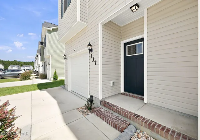Photo 3 of Townhouse for sale at 237 Shallowbag Bay Ln, Jacksonville, NC 28546 | MLS# 100603221 | Listing updated on 2026-09-14