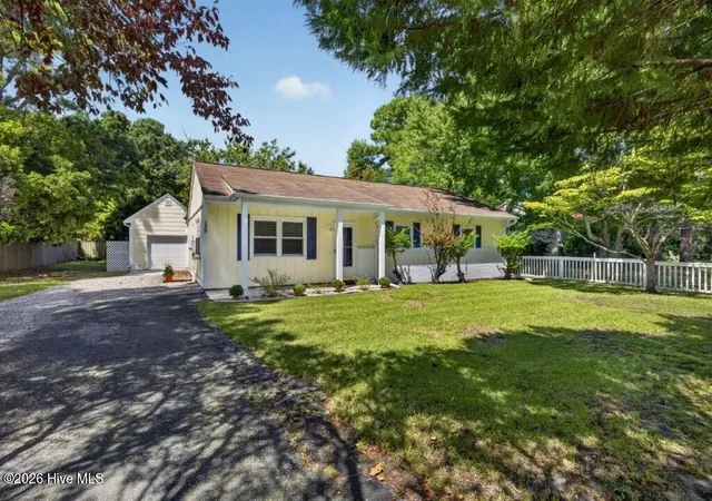 Photo 2 of Single family home for sale at 159 Horndale Dr, Wilmington, NC 28409 | MLS# 100602308 | Listing updated on 2026-09-14