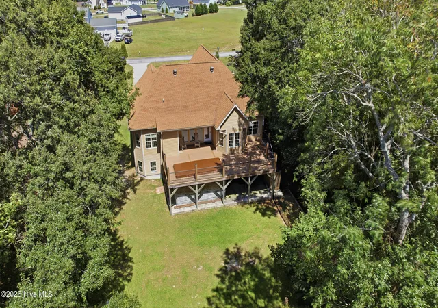 Photo 3 of Single family home for sale at 129 Deepwater Dr, Stella, NC 28582 | MLS# 100603258 | Listing updated on 2026-10-06